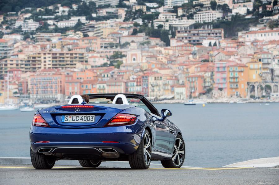  Mercedes-Benz SLC300 2016 года  (фото 6 из 22)